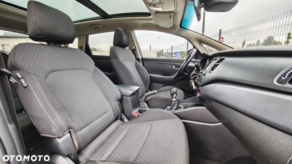 Kia Carens 1.6 GDI ISG Vision - 35