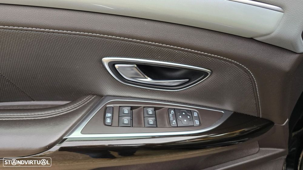 Renault Espace 1.6 dCi Initiale Paris EDC - 8