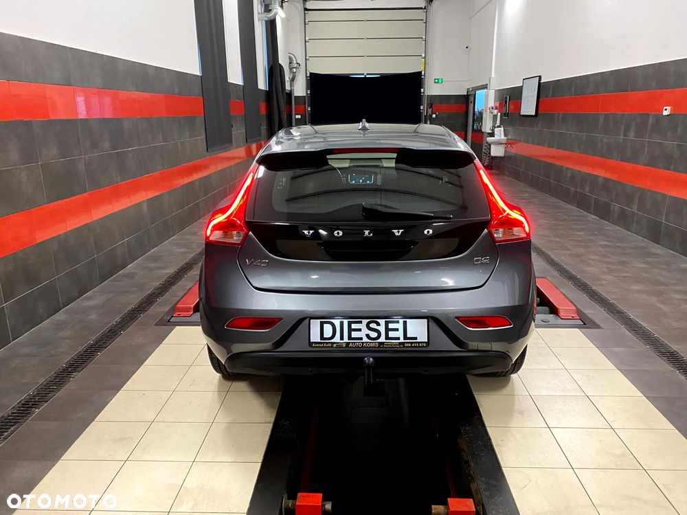 Volvo V40 D2 Powershift Summum - 9