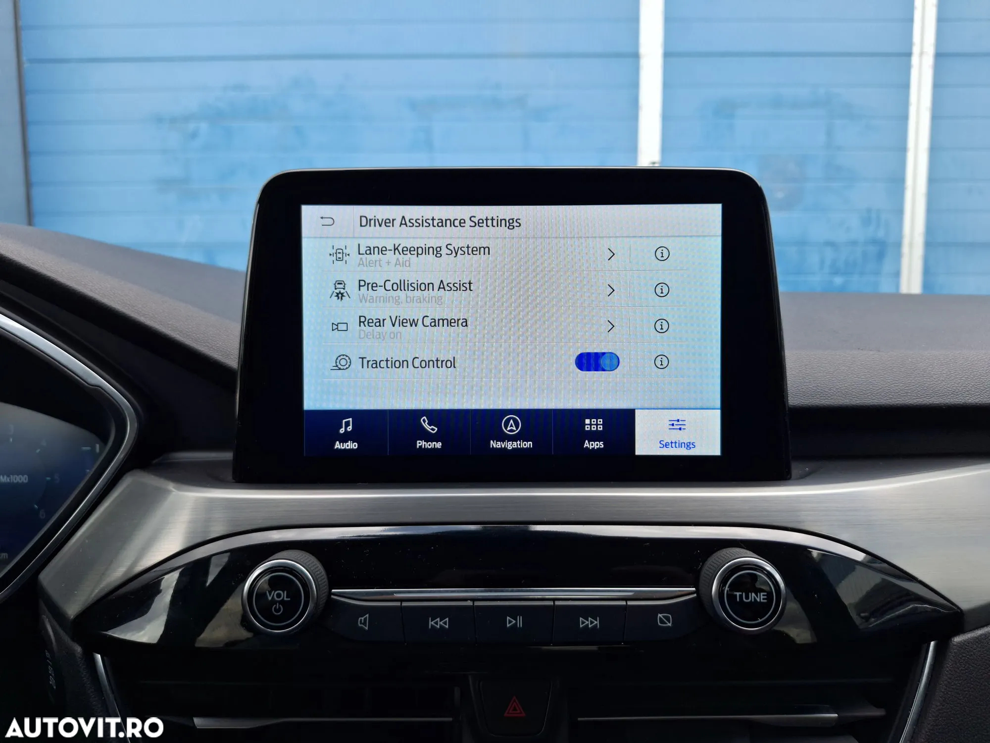 Ford Kuga - 24