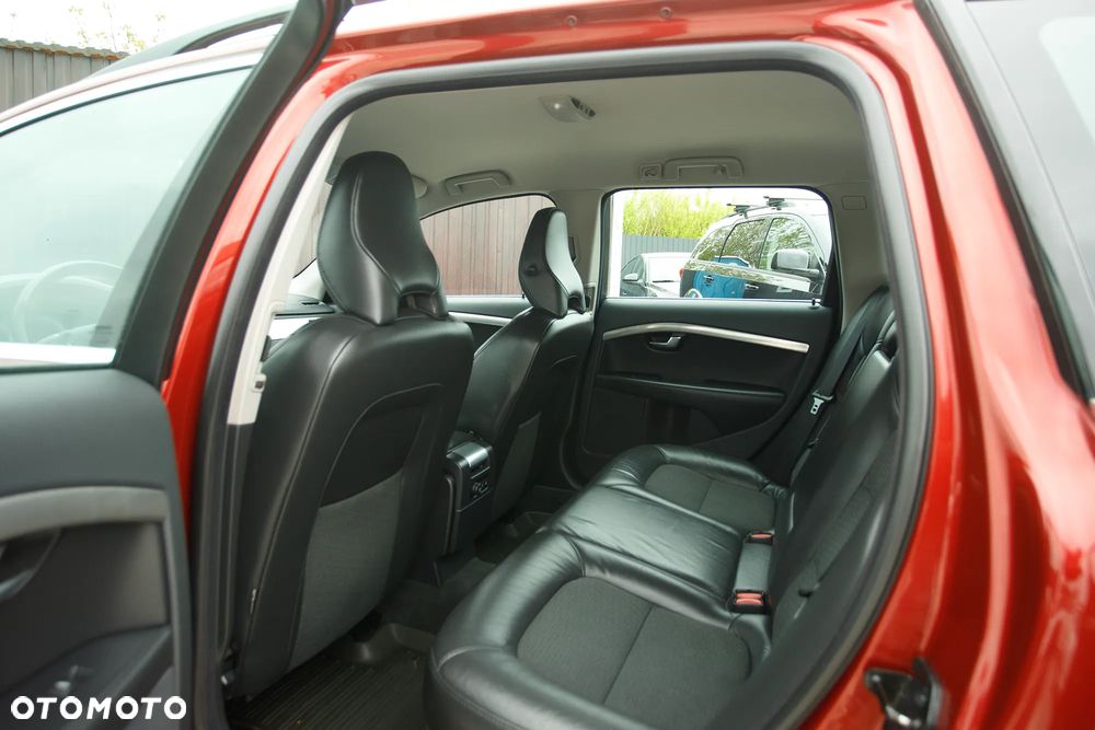 Volvo V70 2.5T Summum - 22