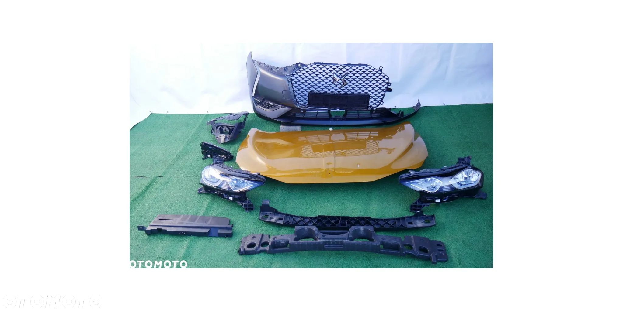 DS3 CROSSBACK MASKA ZDERZAK GRILL LAMPA LEWA PRAWA  LED DRL - 1