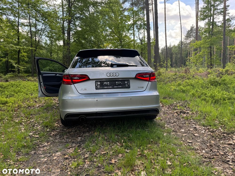 Audi A3 Sportback 1.2 TFSI S line Sportpaket - 5