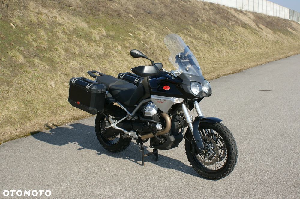 Moto Guzzi Stelvio - 2