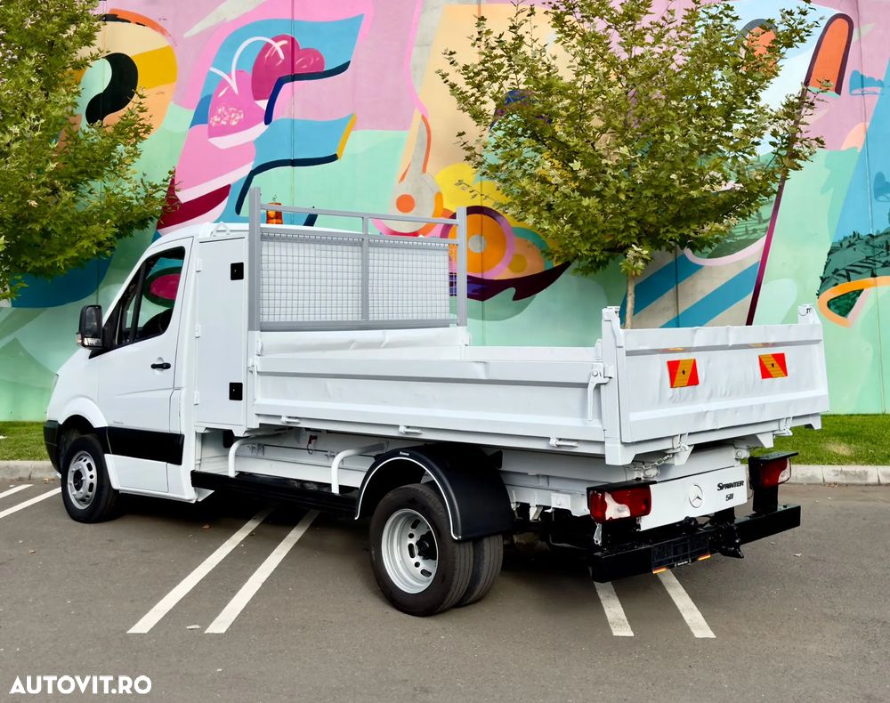 Mercedes-Benz Sprinter - 4