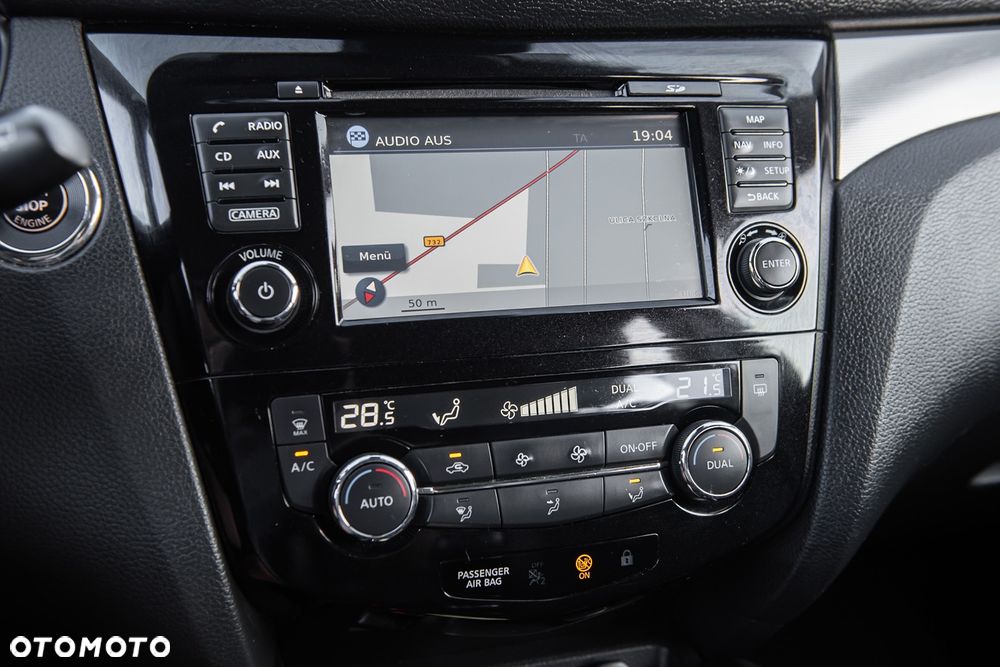 Nissan Qashqai 1.3 DIG-T Tekna - 26