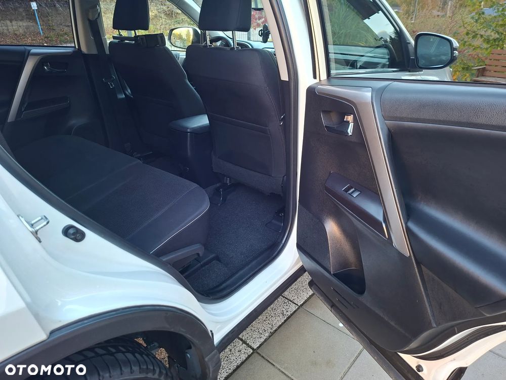 Toyota RAV4 - 22
