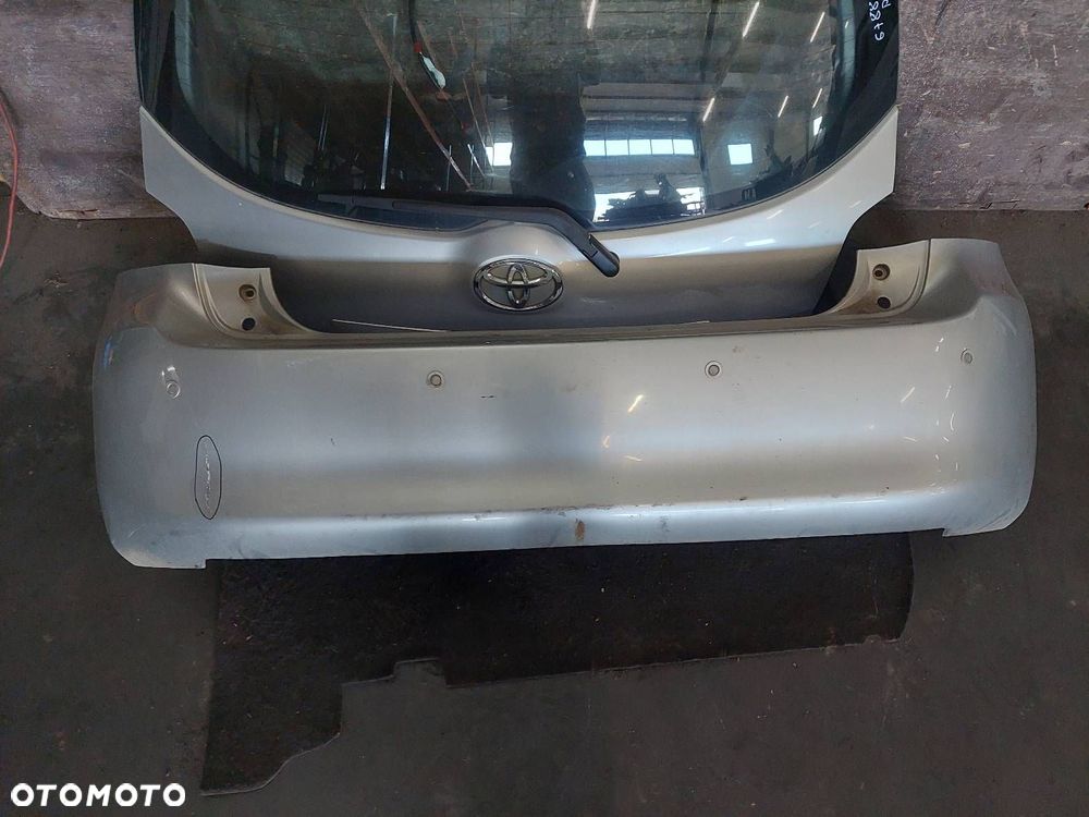 KOMPLETNY TYŁ KLAPA BAGAŻNIKA ZDERZAK TYŁ LAMPY TOYOTA AURIS I HB 5D 1C0 - 6