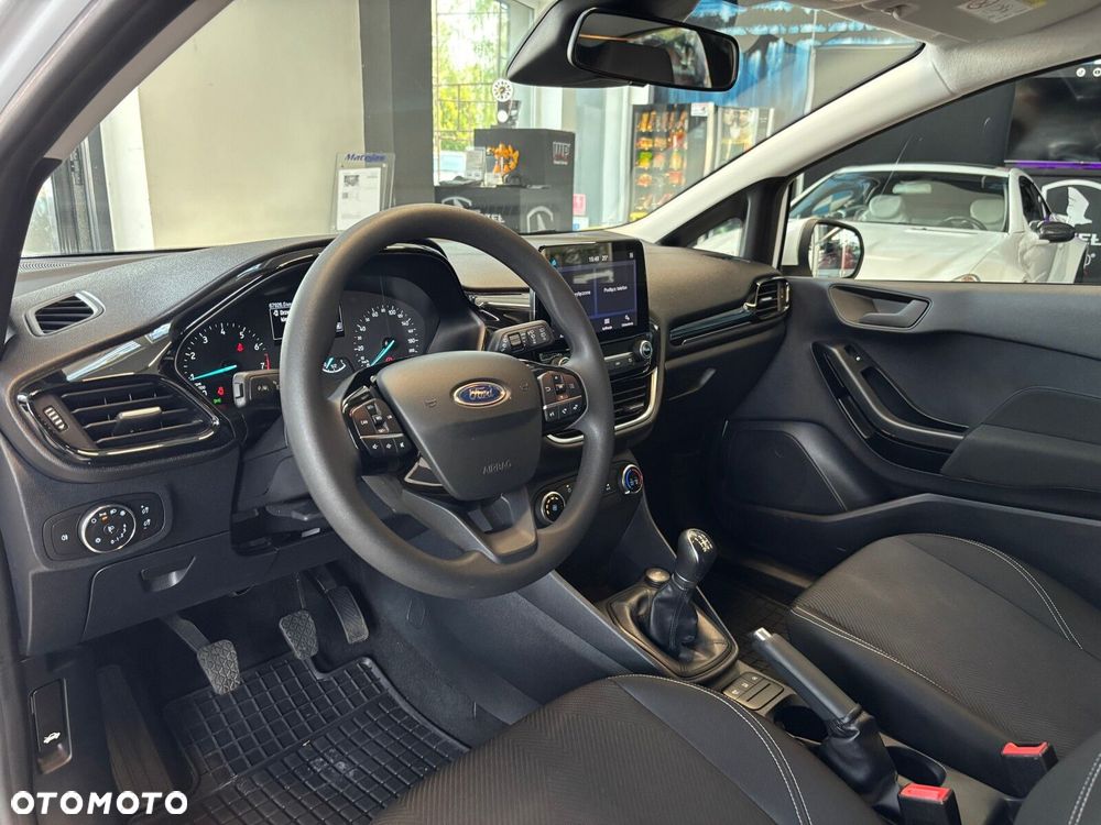 Ford Fiesta - 10