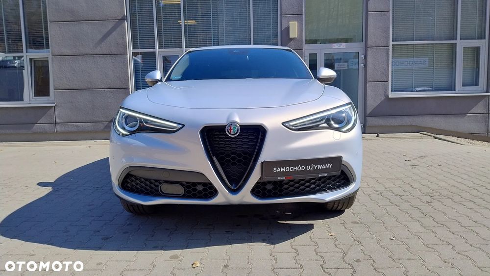Alfa Romeo Stelvio - 4
