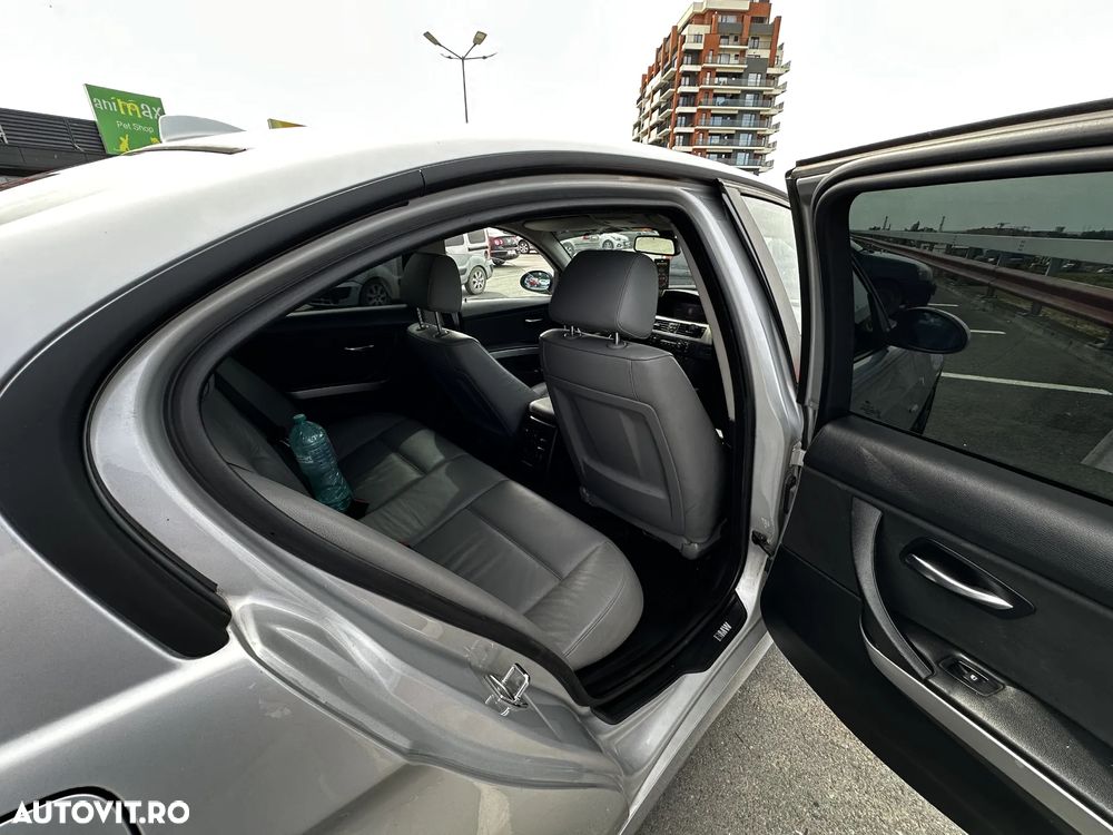 BMW Seria 3 318d - 5