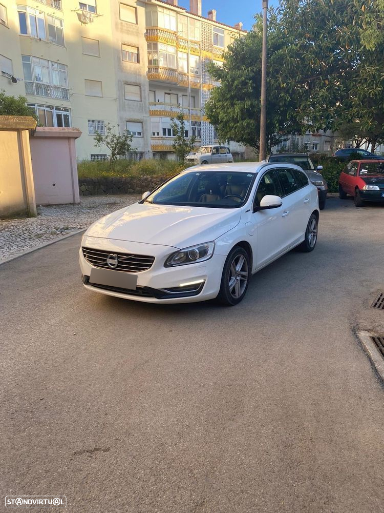 Volvo V60 2.4 D6 Summum AWD Phev - 15