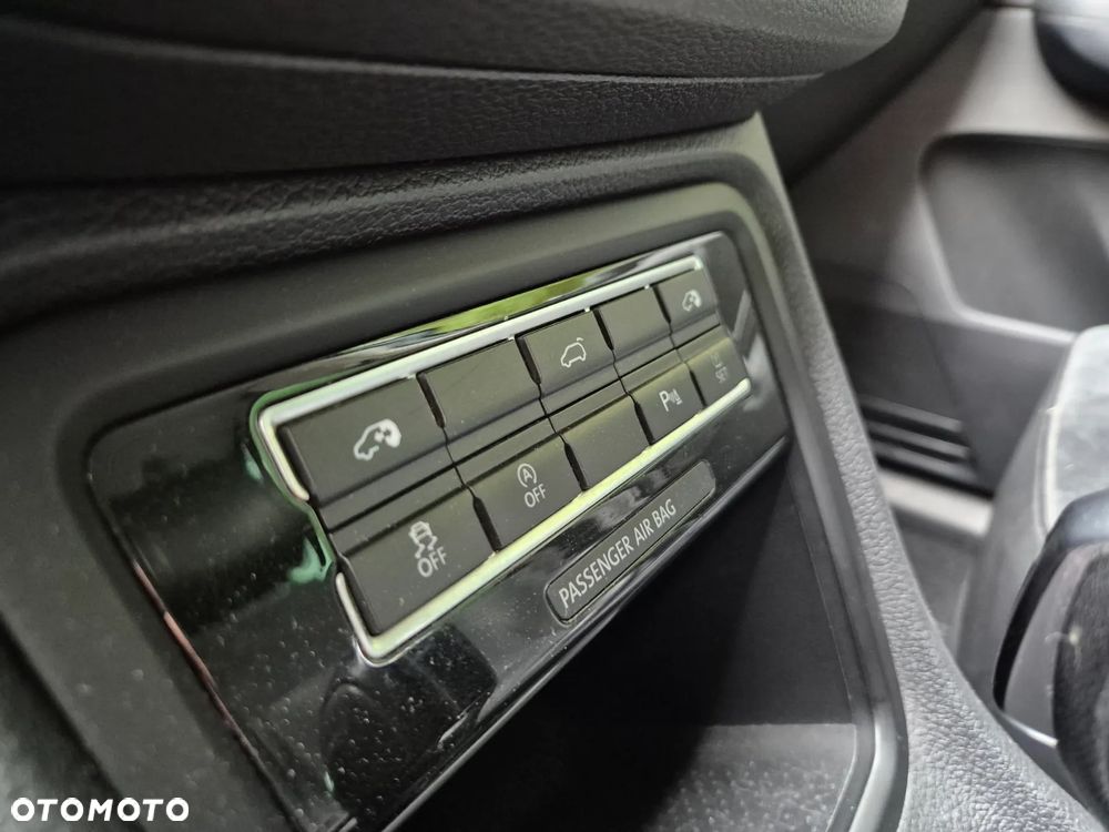 Volkswagen Sharan 2.0 TDI Highline DSG - 28