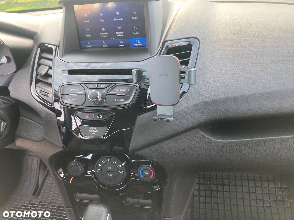 Ford Fiesta - 11