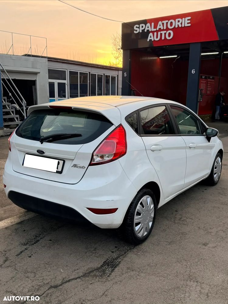 Ford Fiesta - 4