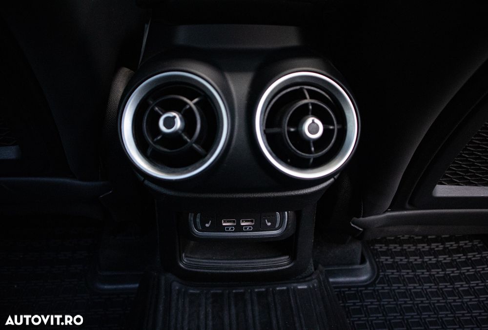 Alfa Romeo Stelvio 2.9 V6 Turbo AWD AT8 Quadrifoglio - 26