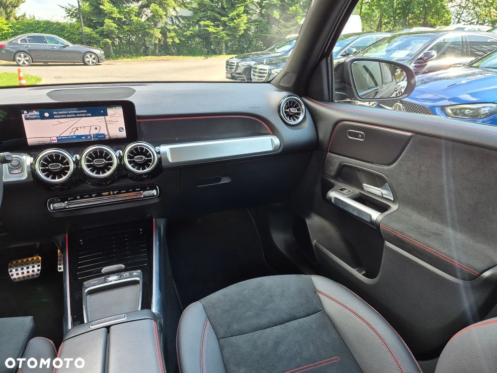 Mercedes-Benz GLB 200 AMG Line 7G-DCT - 25