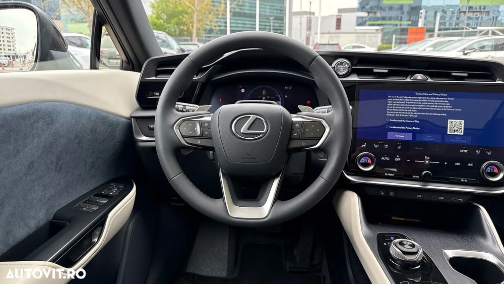 Lexus RZ 450e AWD Luxury - 14