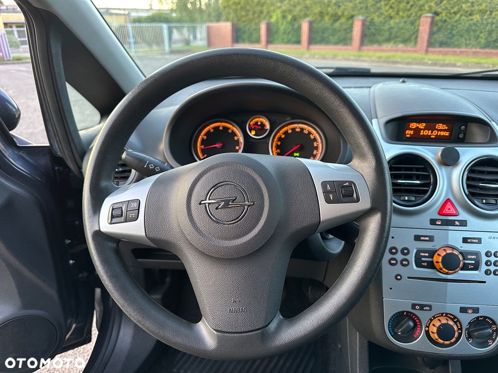 Opel Corsa 1.0 12V Cosmo - 24