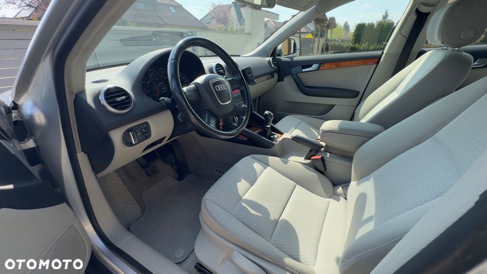 Audi A3 Sportback 2.0 TDI Attraction - 21