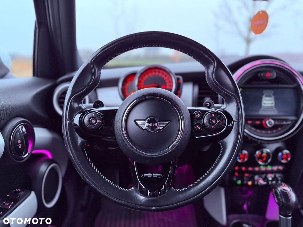 MINI Cooper S Standard - 19