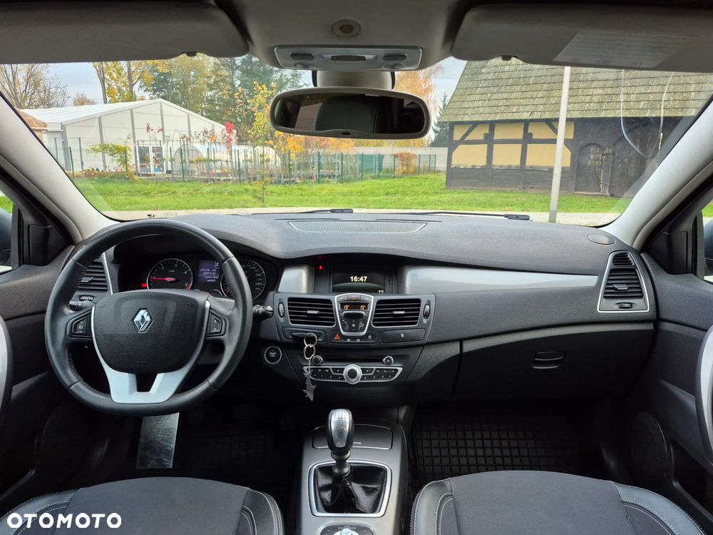 Renault Laguna dCi 110 FAP Bose Edition - 14