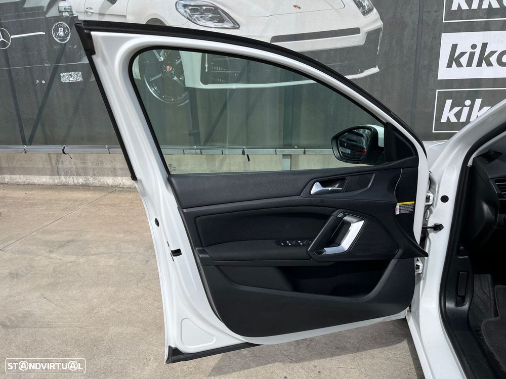Peugeot 308 SW 1.2 PureTech Allure - 14