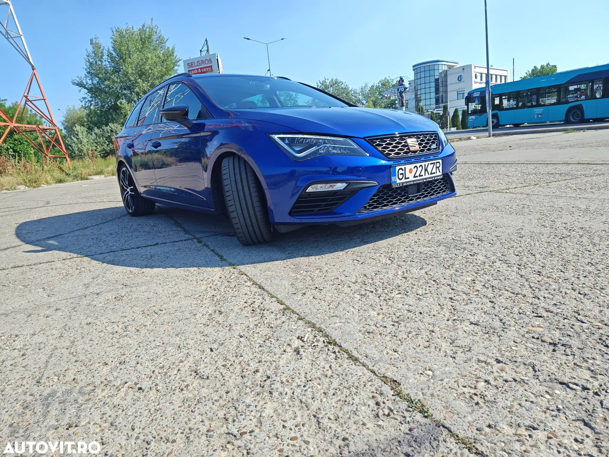 Seat Leon ST 2.0 TSI Start&Stop 4Drive DSG Cupra 300 - 2