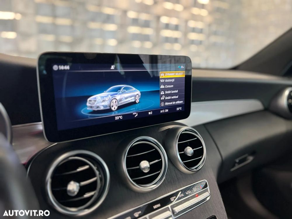 Mercedes-Benz C 200 Coupe MHEV - 17