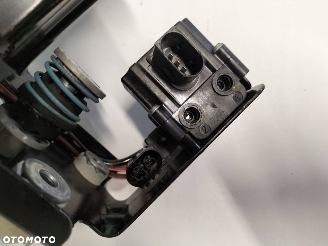 KOMPRESOR POMPA ZAWIESZENIA BMW F07 F10 F11 6875176 - 5