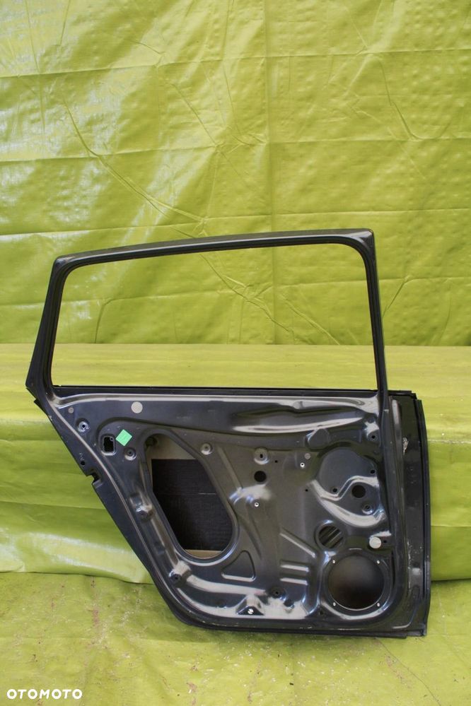Drzwi Skoda Rapid 2012-2019r. H/B tył lewy - 2
