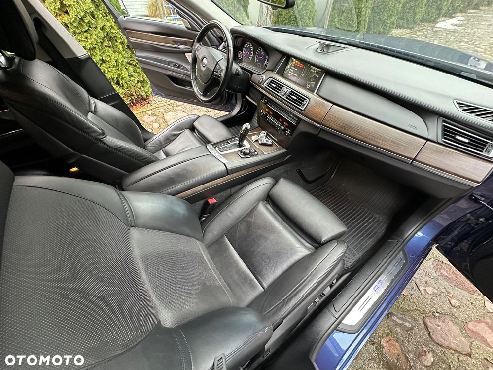 BMW-ALPINA B7 Biturbo - 13
