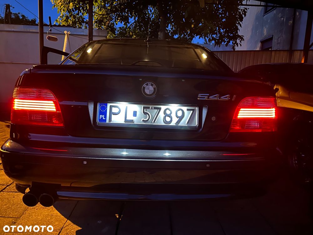 BMW Seria 5 - 9