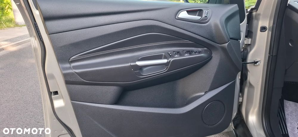 Ford Grand C-MAX - 18