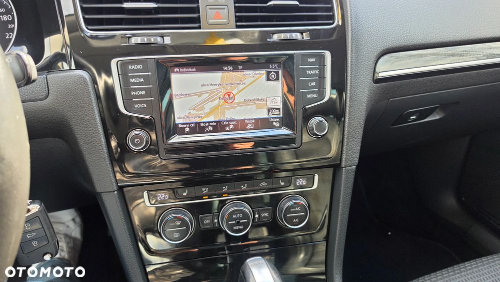 Volkswagen Golf Variant 1.6 TDI DPF BlueMotion Technology DSG MATCH - 21