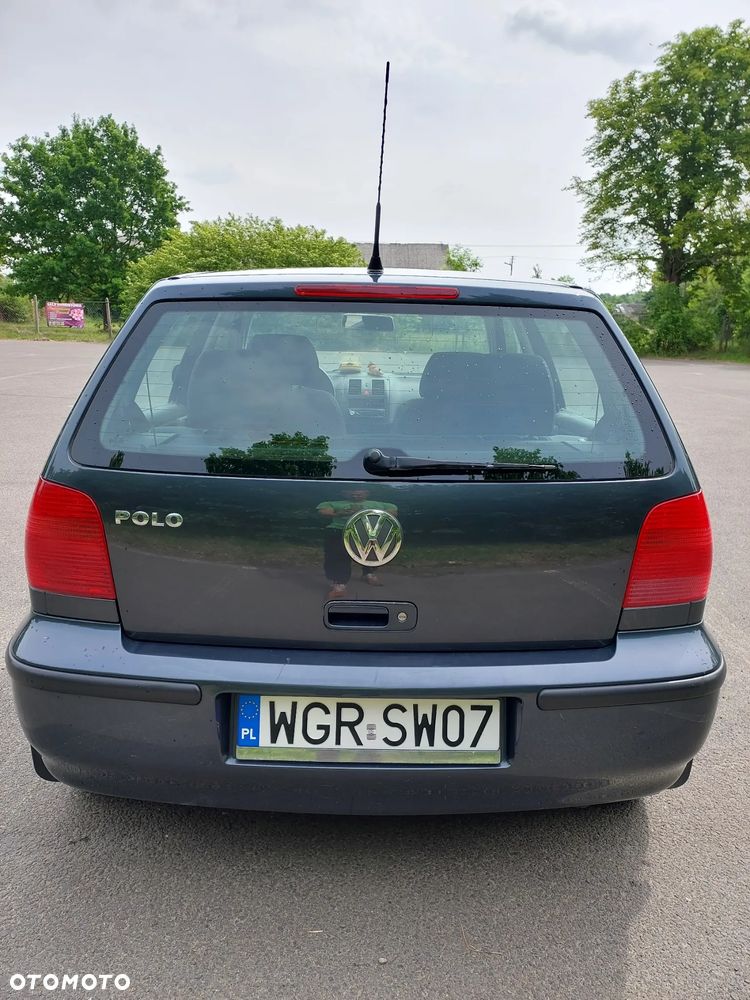 Volkswagen Polo 1.4 Basis - 3
