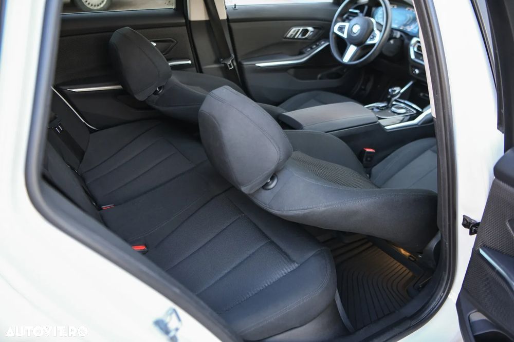 BMW Seria 3 320d Touring xDrive Aut. Advantage - 14