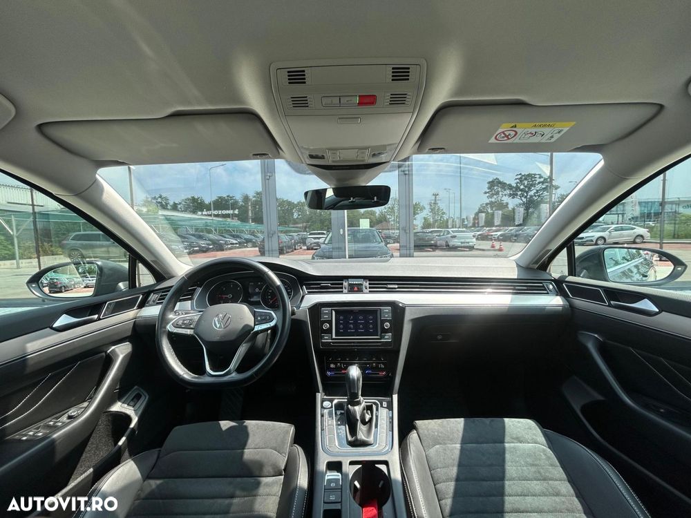 Volkswagen Passat 2.0 TDI DSG Highline - 13