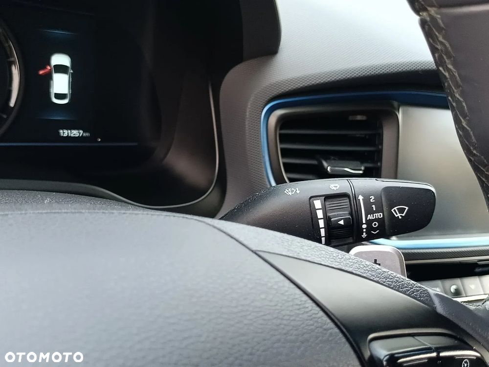 Hyundai IONIQ - 25