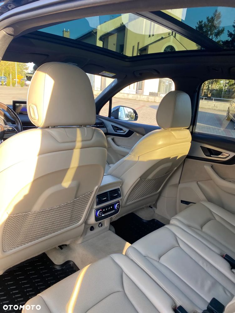 Audi Q7 - 18