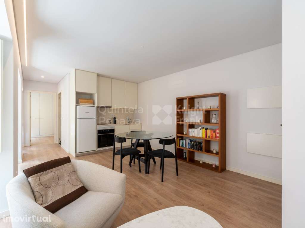 Apartamento T1 mobilado e equipado, junto à Avenida da Liberdade - Grande imagem: 4/31