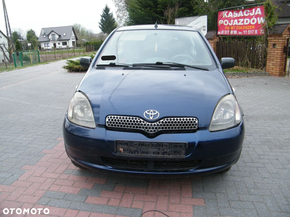 KOMPLETNY PRZÓD Toyota Yaris P1 (Przed Lift) 99-03r 8P4 lakier kolor granatowy Europa MASKA LAMPA ZDERZAK BŁOTNIK GRILL ATRAPA PAS PRZEDNI WZMOCNIENIE CZOŁOWE CHŁODNICA do założenia bez malowania - 1