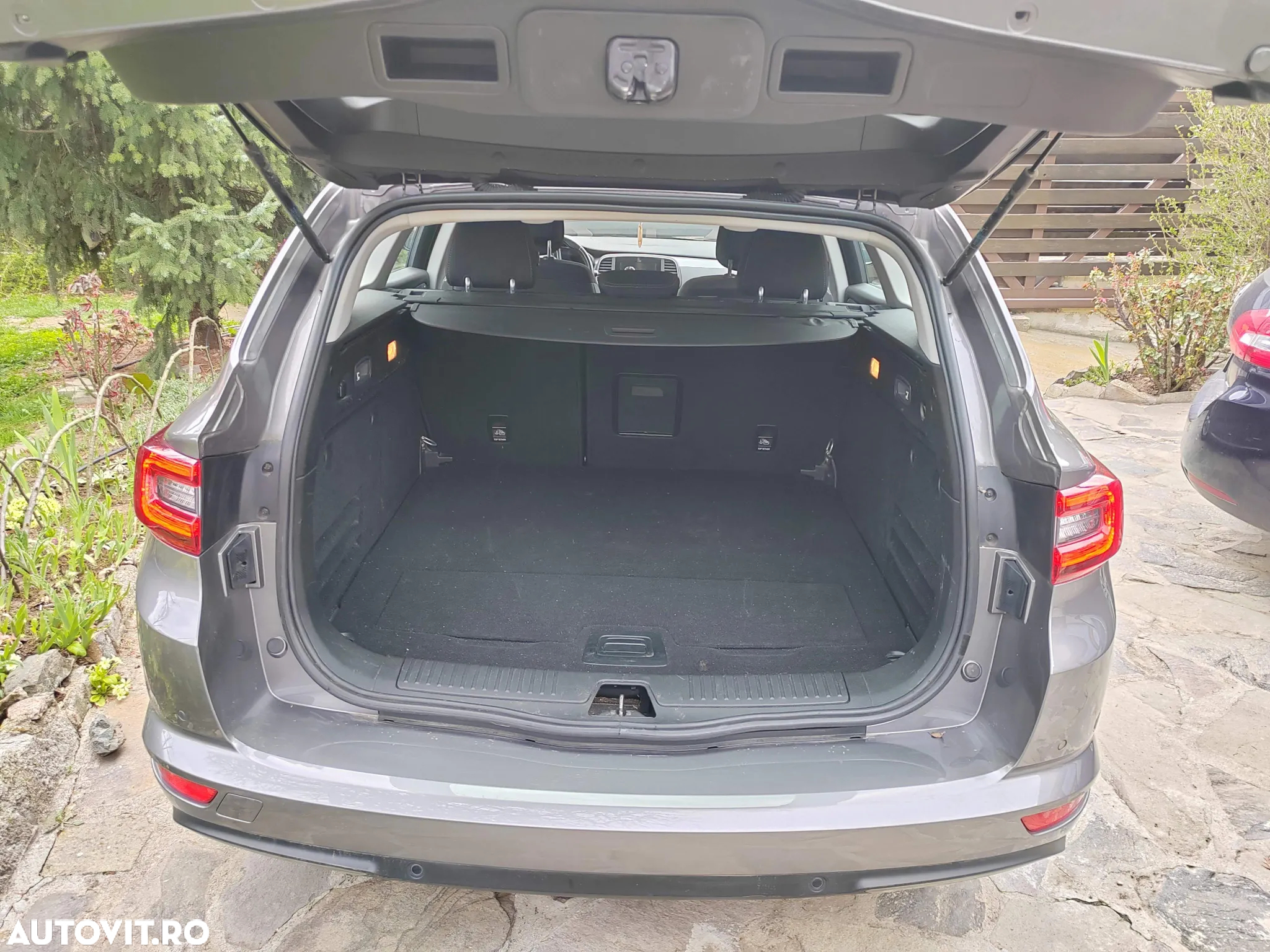 Renault Talisman Grandtour BLUE dCi 160 EDC BUSINESS EDITION - 6
