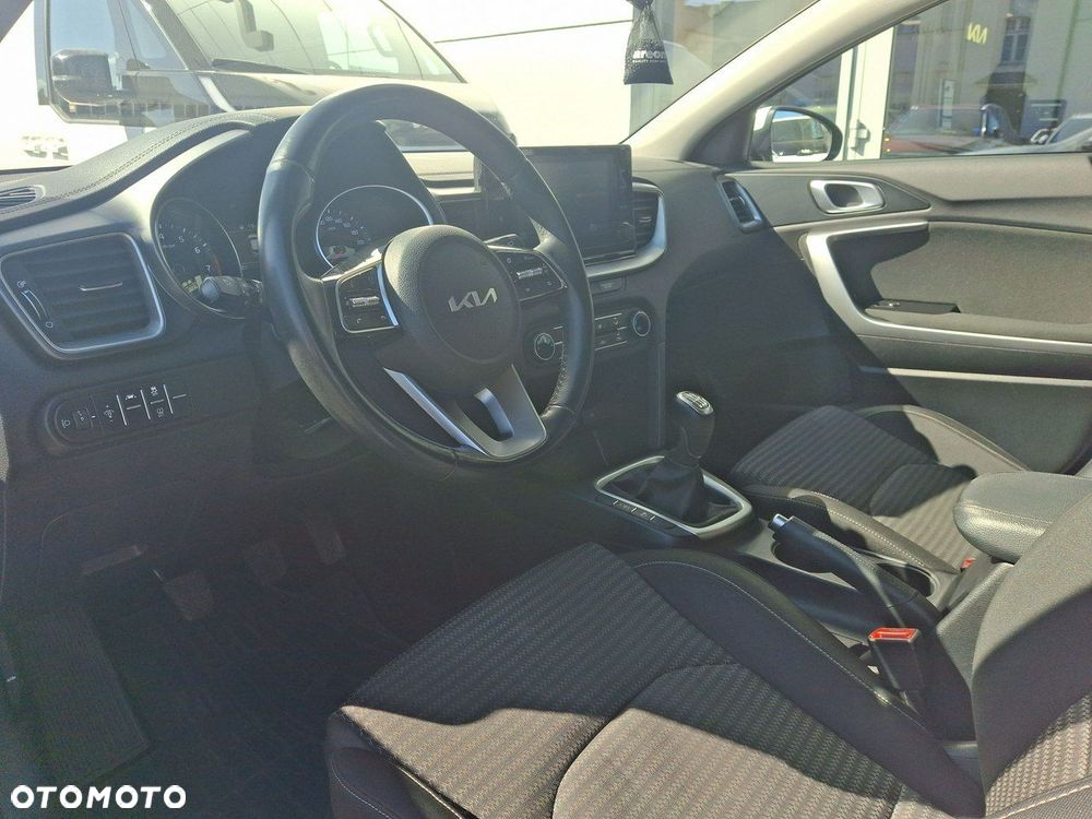 Kia XCeed 1.5 T-GDI M - 9