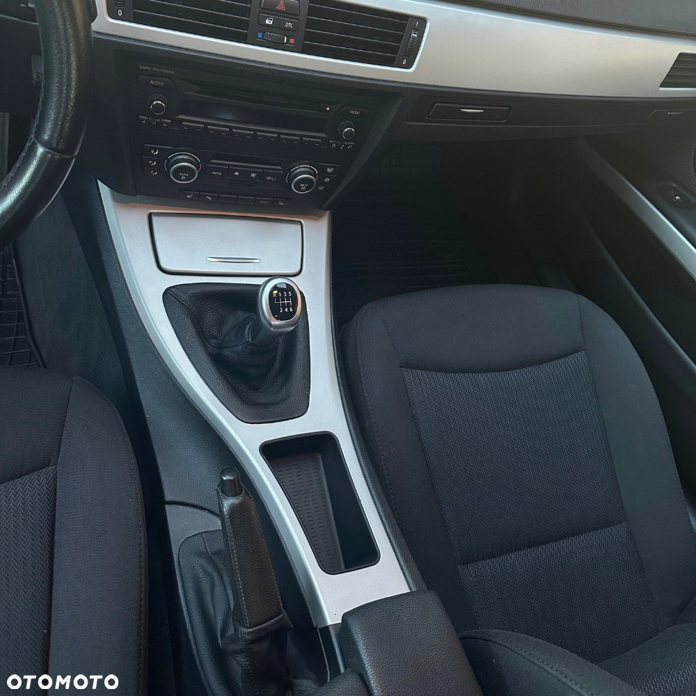BMW Seria 3 - 10
