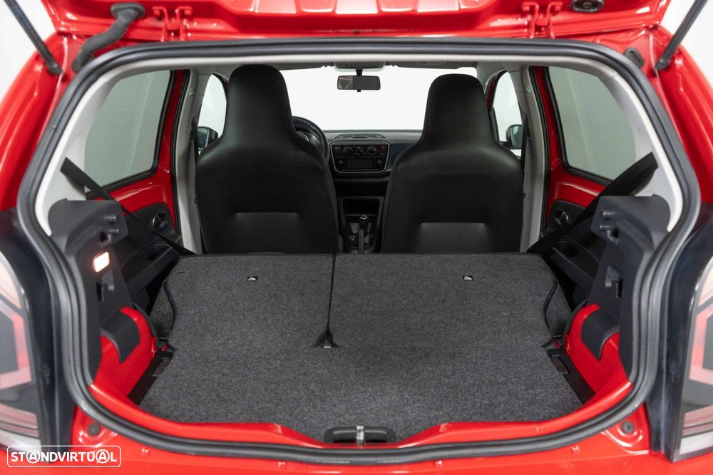 VW Up! 1.0 Move Color - 16