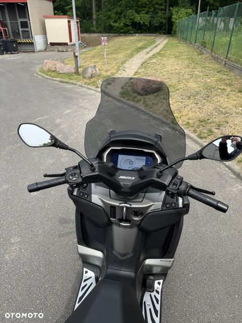 Piaggio MP-3 - 3