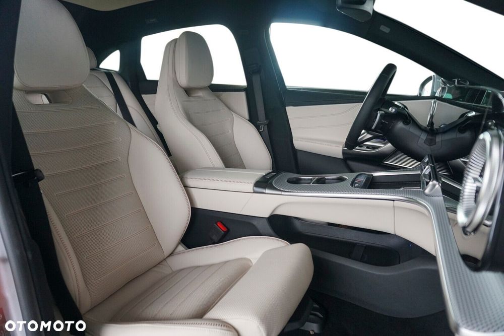 Mercedes-Benz Klasa C 400 4-Matic 94kWh - 13