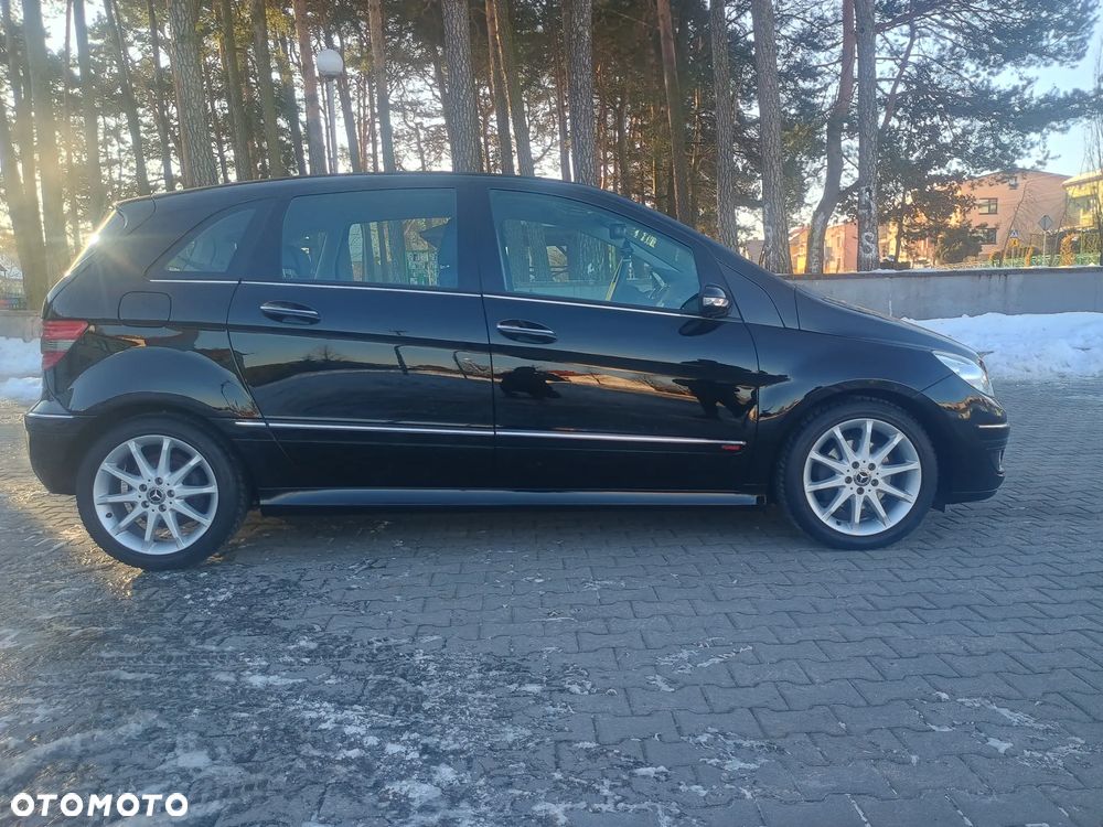 Mercedes-Benz Klasa B 200 Turbo SPORT EDITION - 9