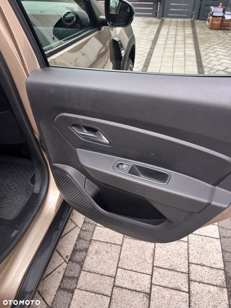 Dacia Duster 1.6 SCe Prestige 4WD - 36